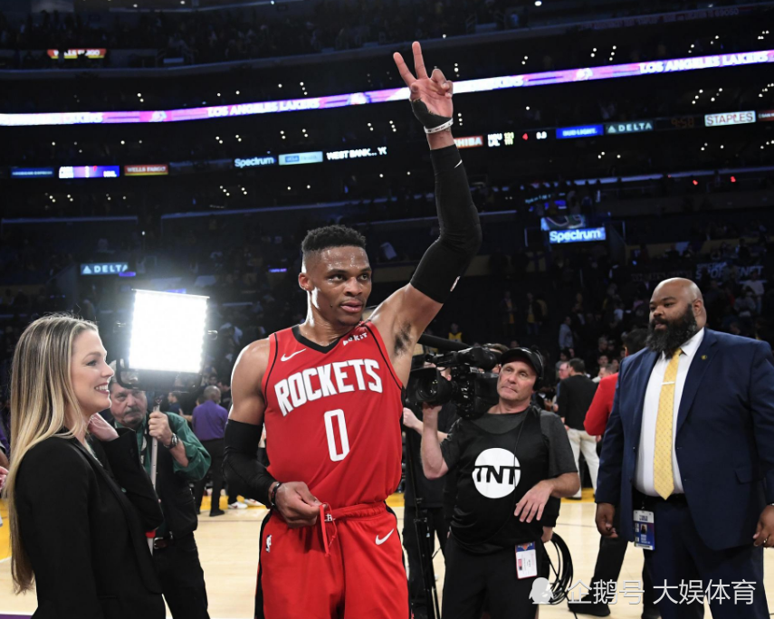 赛前广东宏远状态回暖风云突变多特蒙德赛前强势反弹，网友：国际比赛日芝加哥公牛备战全明星赛的简单介绍