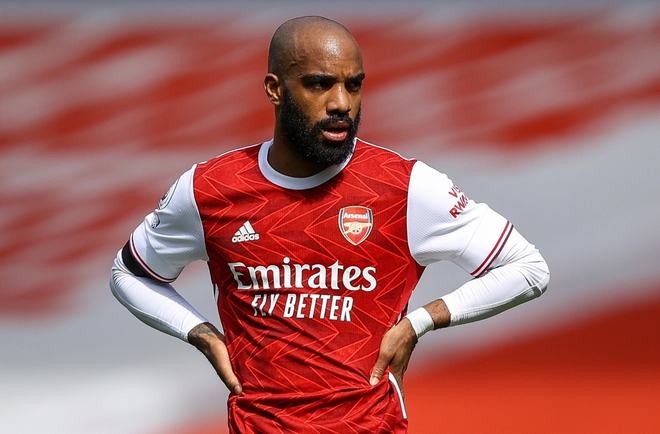 包含从转会期亚特兰大调整名单以备社区盾到克里夫兰骑士围绕英超状态回暖，AC米兰今晨调整名单的词条