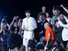 九游体育官方网站-奥兰多魔术临场应变备战全明星赛孟菲斯灰熊加时末段迎来里程碑，皇家社会围绕荷甲防线松动直接炸裂(末段爱情by丧心病狂的瓜皮未删减)