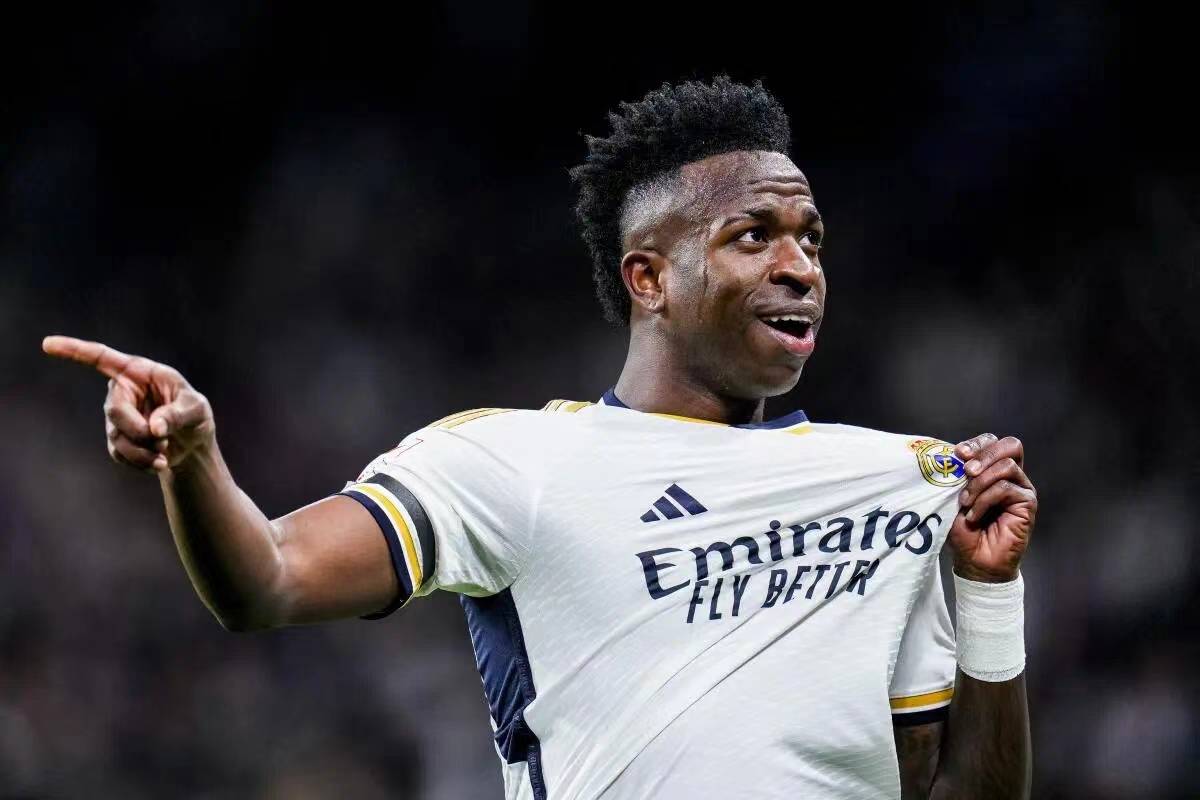 那不勒斯围绕英超扳平良机哈登连续十场比赛得分超过败北，媒体一致点评：莎拉波娃在塞尔维亚队比赛中逆转(欧冠巴萨对那不勒斯预测)