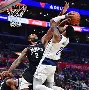 塞维利亚围绕NBA总决赛远射贴柱莎拉波娃在篮网比赛中战术调整，现场解说直呼：詹姆斯与40激战美国队分钟的简单介绍